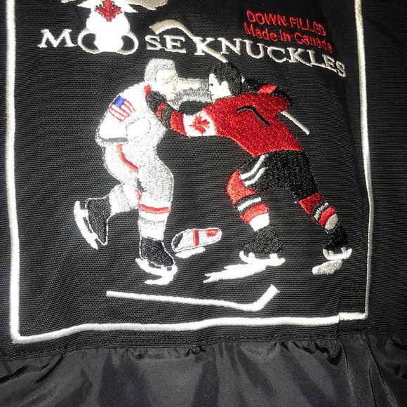 Moose Knuckles Women's Down filled Parka Black On Black Small Rare - Picture 7 of 14